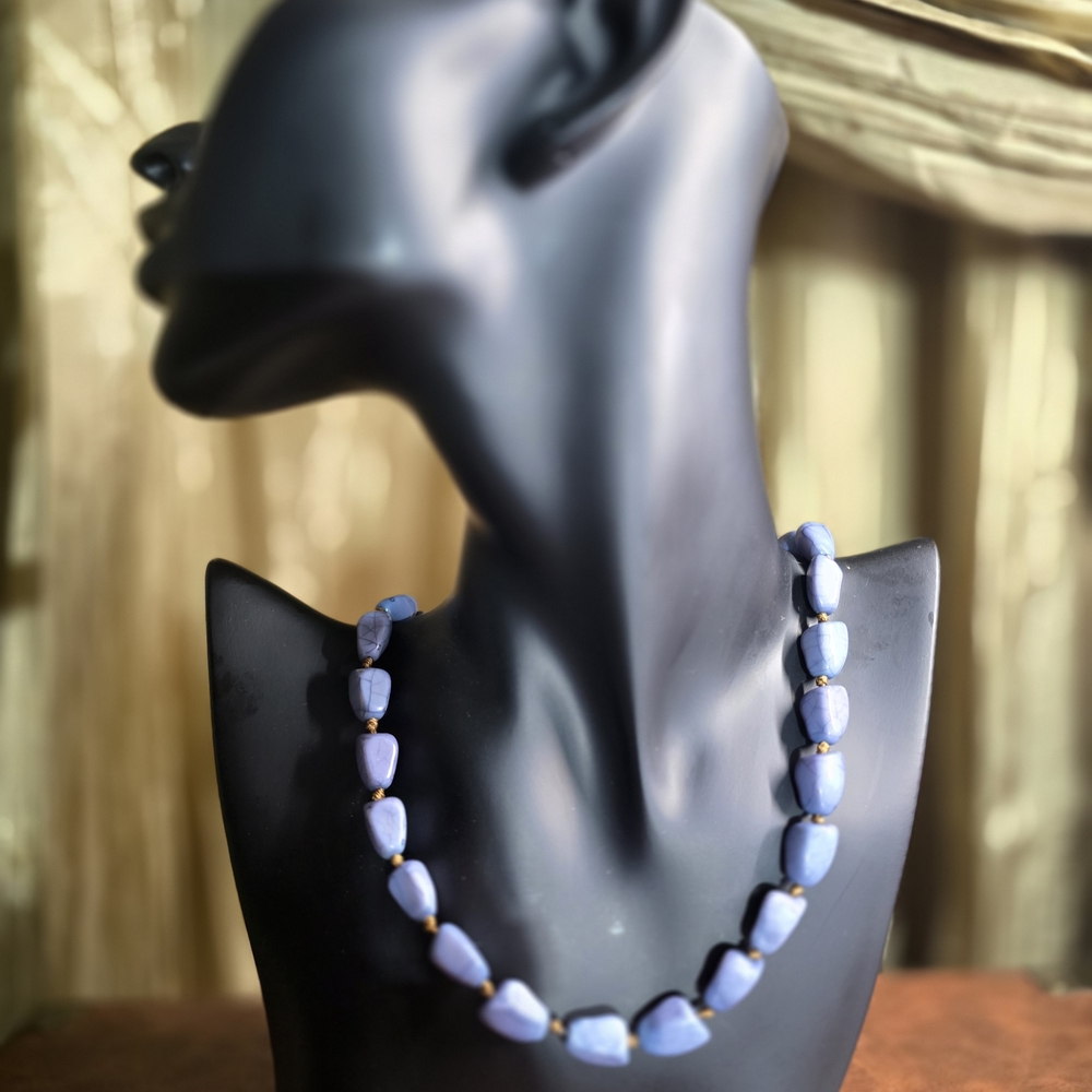 Elegant Blue Beaded Necklace